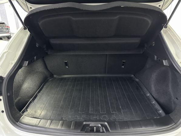 Nissan Qashqai II с пробегом 2018 года, цена 1 895 000 рублей, 87551 км, внедорожник, Автокод Объявления