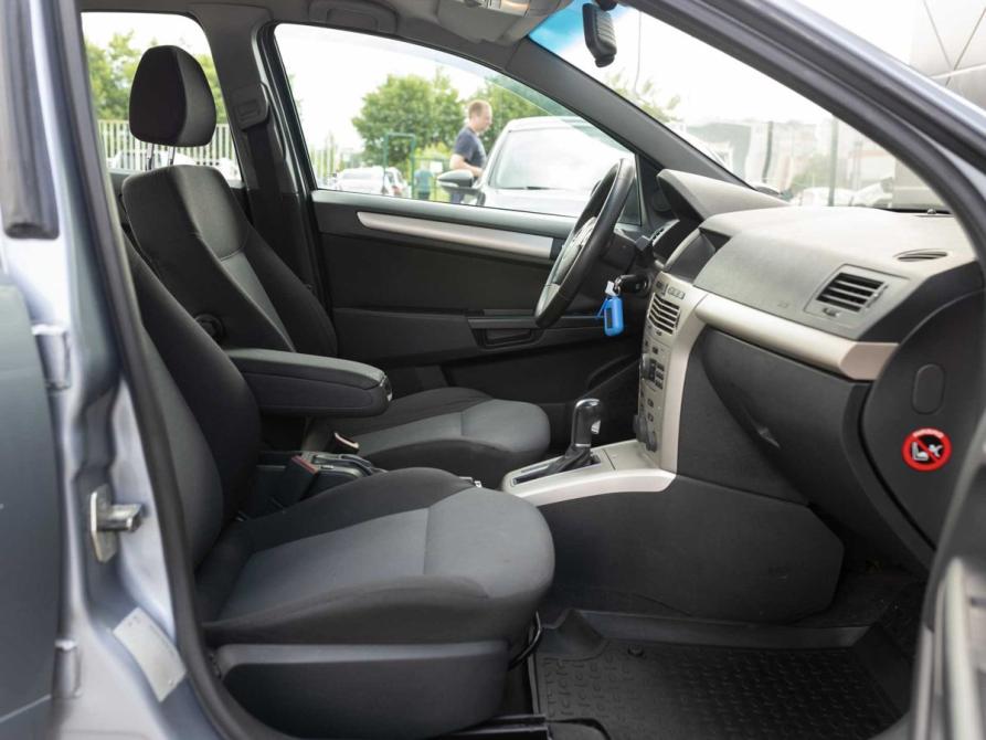 Opel Astra H Рестайлинг Новосибирск  - изображение 19