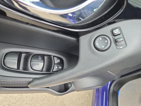 Nissan Qashqai II с пробегом 2018 года, цена 1 592 000 рублей, 166107 км, внедорожник, Автокод Объявления