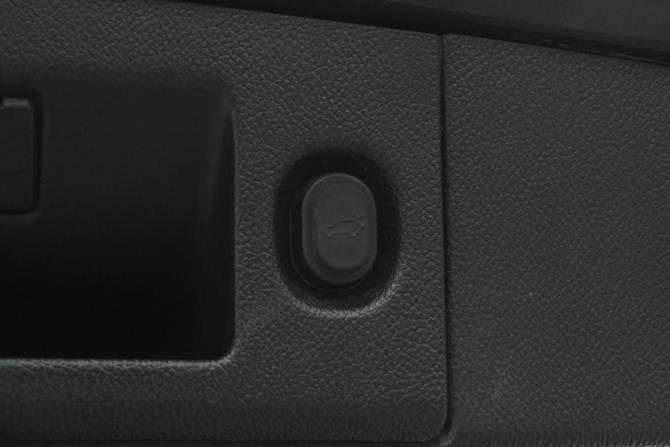 Cadillac Escalade IV с пробегом 2015 года, цена 3 949 000 рублей, 133150 км, внедорожник, Автокод Объявления