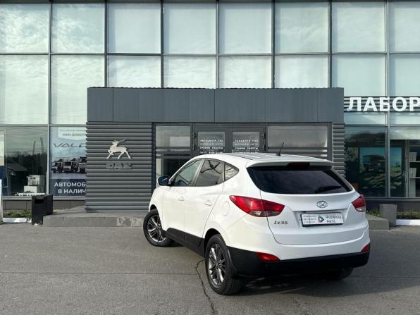 Hyundai ix35 I Рестайлинг с пробегом 2013 года, цена 1 170 000 рублей, 241591 км, внедорожник, Автокод Объявления