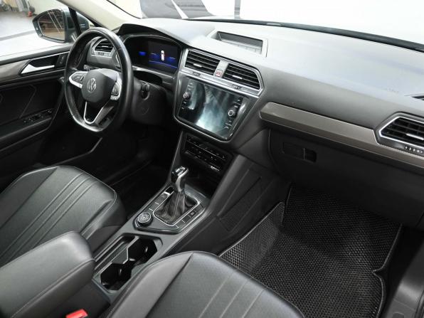 Volkswagen Tiguan II Рестайлинг с пробегом 2021 года, цена 3 069 900 рублей, 81826 км, внедорожник, Автокод Объявления