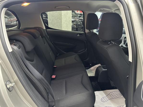 Peugeot 308 I Рестайлинг с пробегом 2012 года, цена 595 000 рублей, 129138 км, хэтчбек, Автокод Объявления