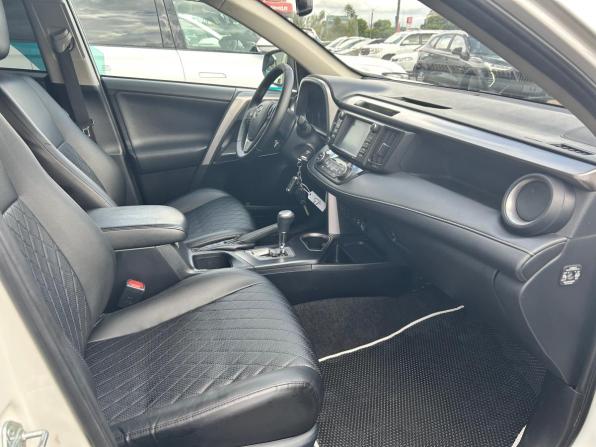 Toyota RAV4 IV (XA40) Рестайлинг с пробегом 2016 года, цена 2 573 000 рублей, 92014 км, внедорожник, Автокод Объявления