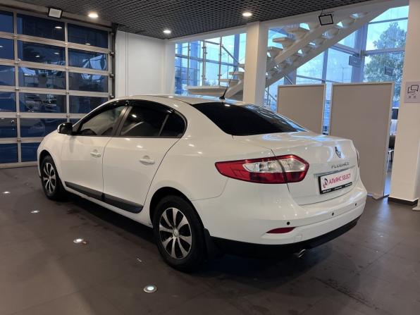 Renault Fluence I с пробегом 2012 года, цена 615 000 рублей, 211989 км, седан, Автокод Объявления