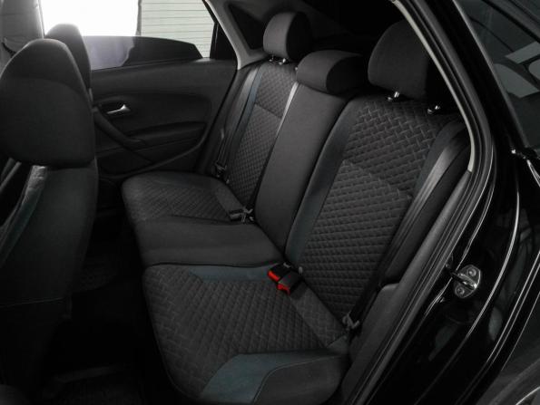 Volkswagen Polo V Рестайлинг с пробегом 2019 года, цена 1 054 000 рублей, 114724 км, седан, Автокод Объявления