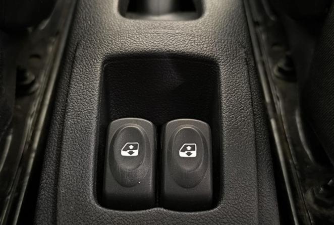 Renault Sandero I с пробегом 2013 года, цена 670 000 рублей, 167000 км, хэтчбек, Автокод Объявления
