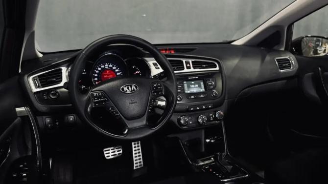 Kia Ceed II с пробегом 2013 года, цена 1 250 000 рублей, 100000 км, хэтчбек, Автокод Объявления