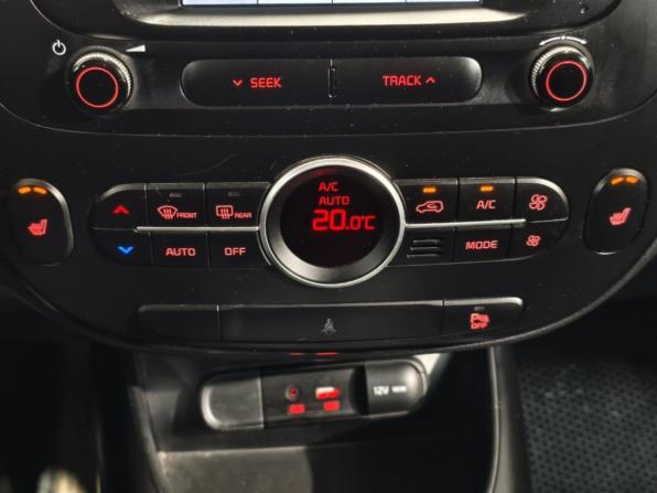 Kia Soul II Рестайлинг с пробегом 2018 года, цена 1 554 000 рублей, 71177 км, хэтчбек, Автокод Объявления