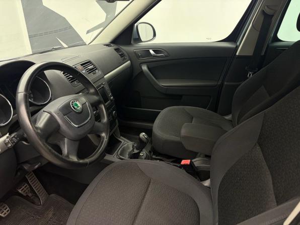 Skoda Yeti I с пробегом 2010 года, цена 809 000 рублей, 200568 км, внедорожник, Автокод Объявления