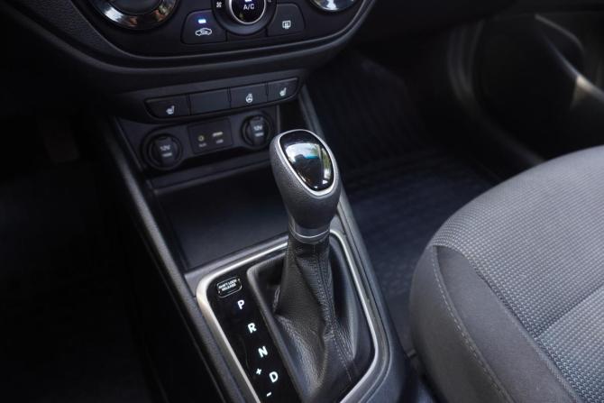 Hyundai Solaris II с пробегом 2018 года, цена 1 169 000 рублей, 191082 км, седан, Автокод Объявления