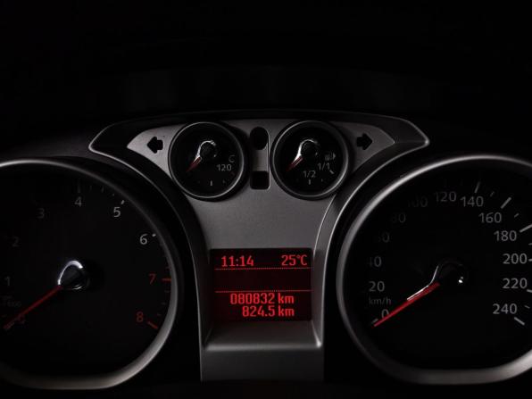 Ford Focus II Рестайлинг с пробегом 2010 года, цена 835 000 рублей, 80829 км, седан, Автокод Объявления