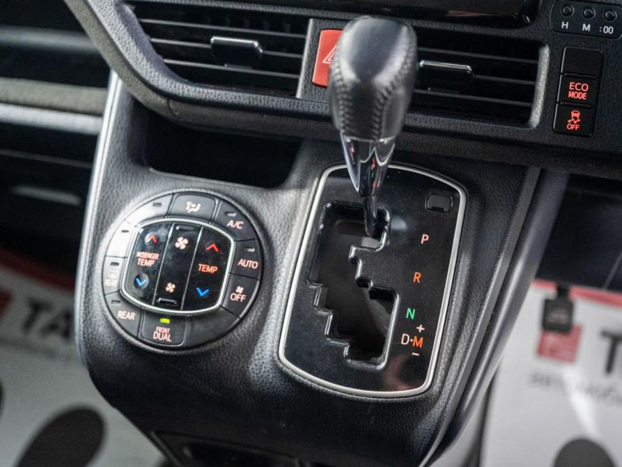 Toyota Voxy III (R80) Иркутск  - изображение 16