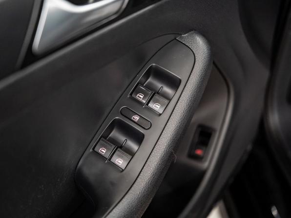 Volkswagen Jetta VI Рестайлинг с пробегом 2014 года, цена 897 000 рублей, 145000 км, седан, Автокод Объявления