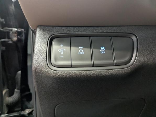 Hyundai Santa Fe IV с пробегом 2019 года, цена 3 000 000 рублей, 99642 км, внедорожник, Автокод Объявления