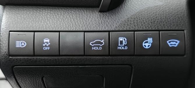 Toyota Camry VIII (XV70) с пробегом 2019 года, цена 1 847 000 рублей, 343010 км, седан, Автокод Объявления