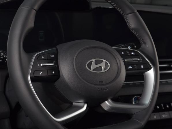 Hyundai Elantra VII (CN7) Рестайлинг с пробегом 2025 года, цена 2 599 995 рублей, 14 км, седан, Автокод Объявления