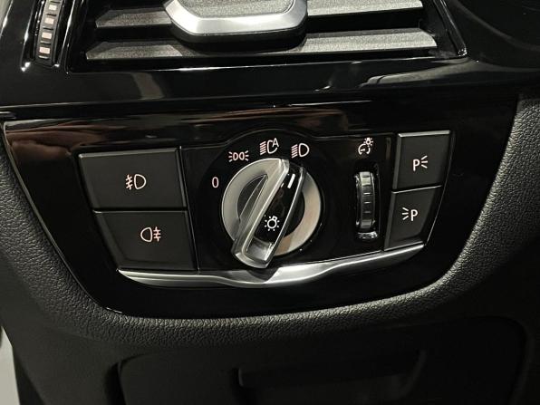 BMW 5 серии VII (G30/G31/G38) с пробегом 2017 года, цена 2 850 000 рублей, 48130 км, седан, Автокод Объявления