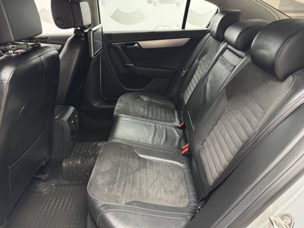 Volkswagen Passat B7 с пробегом 2012 года, цена 1 155 000 рублей, 172337 км, седан, Автокод Объявления