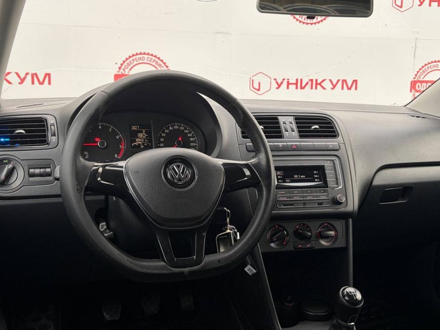 Volkswagen Polo V Рестайлинг Екатеринбург  - изображение 30