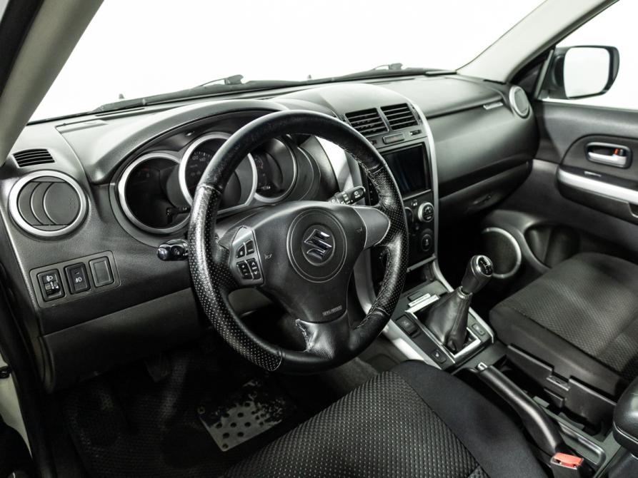 Suzuki Grand Vitara II Рестайлинг Санкт-Петербург  - изображение 11