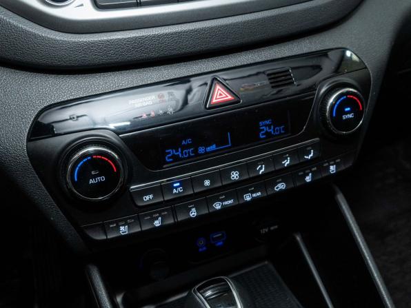 Hyundai Tucson III с пробегом 2017 года, цена 2 150 000 рублей, 150179 км, внедорожник, Автокод Объявления