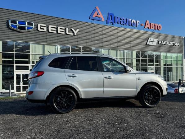 Hyundai Santa Fe II Рестайлинг с пробегом 2011 года, цена 1 300 000 рублей, 266690 км, внедорожник, Автокод Объявления