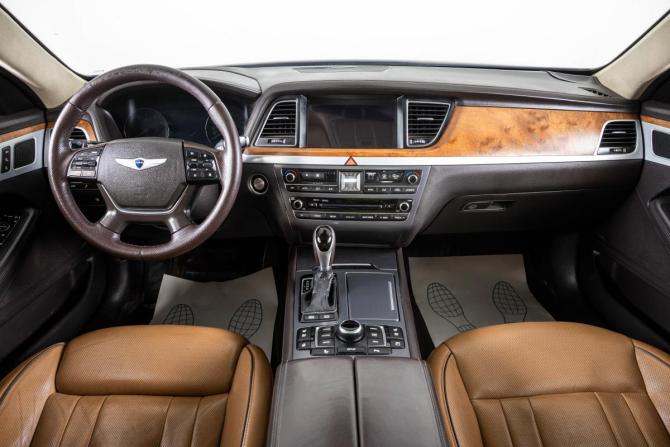Hyundai Genesis II с пробегом 2014 года, цена 1 999 000 рублей, 182362 км, седан, Автокод Объявления