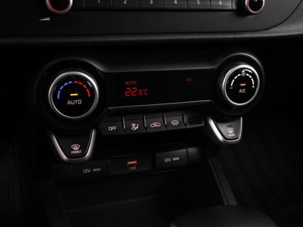 Kia Rio IV Рестайлинг с пробегом 2020 года, цена 1 696 000 рублей, 94474 км, хэтчбек, Автокод Объявления