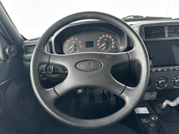 Lada (ВАЗ) Niva Legend с пробегом 2024 года, цена 927 000 рублей, 32000 км, внедорожник, Автокод Объявления