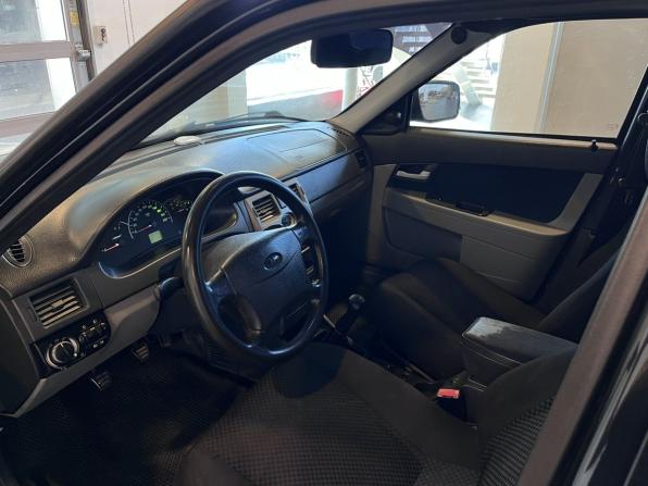 Lada (ВАЗ) Priora I с пробегом 2009 года, цена 181 000 рублей, 326201 км, хэтчбек, Автокод Объявления