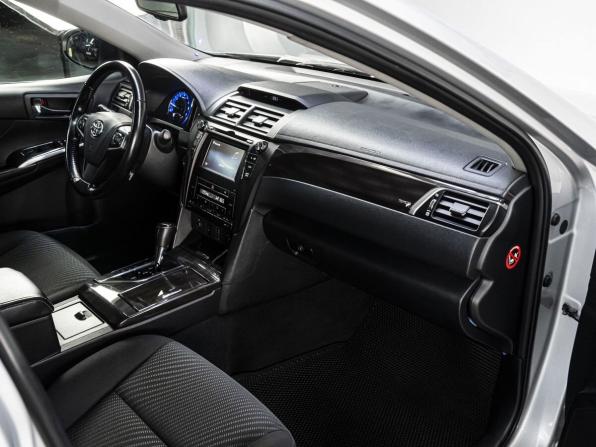 Toyota Camry VII (XV50) Рестайлинг с пробегом 2015 года, цена 1 940 000 рублей, 128479 км, седан, Автокод Объявления