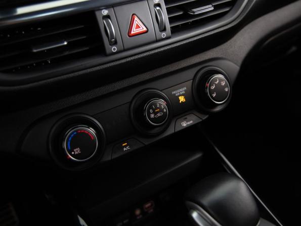 Kia K3 II с пробегом 2021 года, цена 2 049 000 рублей, 99693 км, хэтчбек, Автокод Объявления
