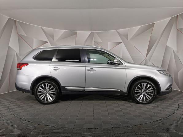 Mitsubishi Outlander III Рестайлинг 3 с пробегом 2019 года, цена 1 895 000 рублей, 124874 км, внедорожник, Автокод Объявления