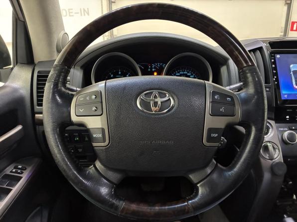 Toyota Land Cruiser 200 Series с пробегом 2011 года, цена 2 499 000 рублей, 255000 км, внедорожник, Автокод Объявления