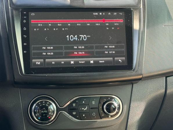 Renault Sandero II с пробегом 2014 года, цена 620 000 рублей, 126348 км, хэтчбек, Автокод Объявления