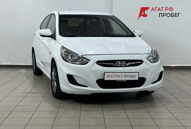 Hyundai Solaris I с пробегом 2013 года, цена 680 000 рублей, 152942 км, седан, Автокод Объявления