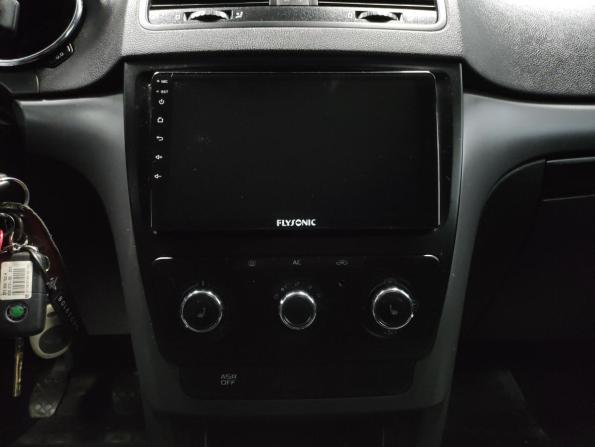 Skoda Yeti I с пробегом 2012 года, цена 750 000 рублей, 134282 км, внедорожник, Автокод Объявления