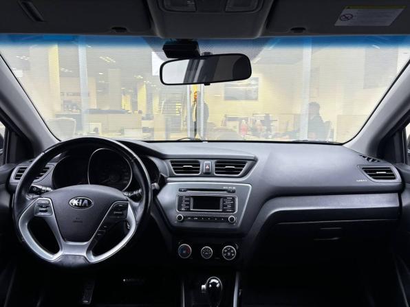 Kia Rio III Рестайлинг с пробегом 2016 года, цена 1 365 000 рублей, 41900 км, хэтчбек, Автокод Объявления