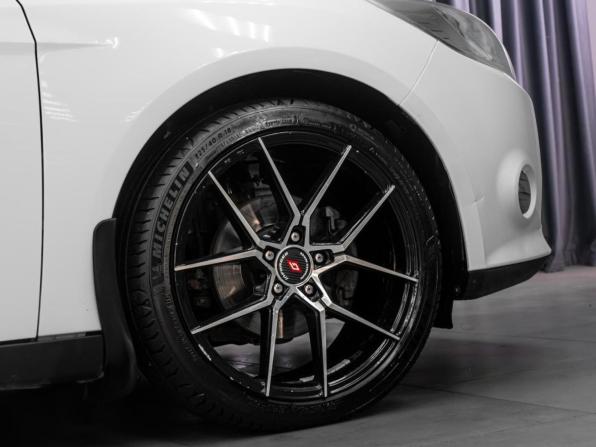 Ford Focus III с пробегом 2013 года, цена 749 000 рублей, 218431 км, седан, Автокод Объявления