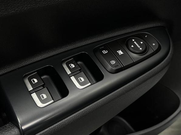 Kia Rio IV с пробегом 2019 года, цена 1 690 000 рублей, 64807 км, хэтчбек, Автокод Объявления