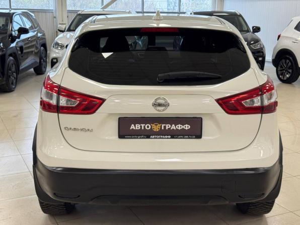 Nissan Qashqai II с пробегом 2018 года, цена 1 649 000 рублей, 143124 км, внедорожник, Автокод Объявления