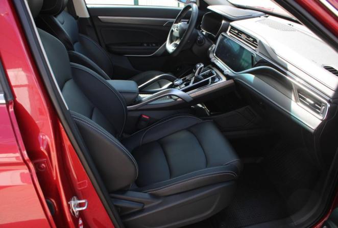 Geely Atlas Pro с пробегом 2023 года, цена 1 980 000 рублей, 40401 км, внедорожник, Автокод Объявления