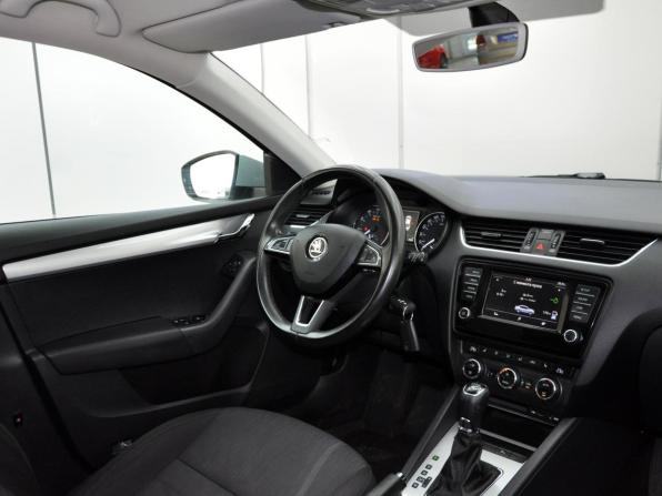 Skoda Octavia III (A7) с пробегом 2017 года, цена 1 635 000 рублей, 162553 км, лифтбек, Автокод Объявления