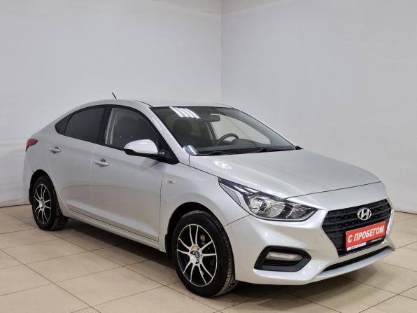 Hyundai Solaris II с пробегом 2018 года, цена 1 025 000 рублей, 153379 км, седан, Автокод Объявления