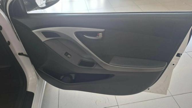 Hyundai Elantra V (MD) Рестайлинг с пробегом 2015 года, цена 1 178 000 рублей, 151600 км, седан, Автокод Объявления