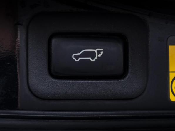 Toyota Land Cruiser 200 Series Рестайлинг 1 с пробегом 2014 года, цена 3 550 000 рублей, 294000 км, внедорожник, Автокод Объявления