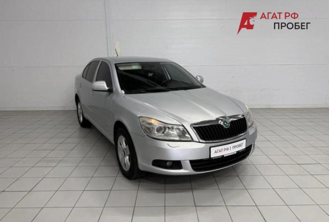 Skoda Octavia II (A5) Рестайлинг с пробегом 2012 года, цена 905 850 рублей, 175050 км, лифтбек, Автокод Объявления