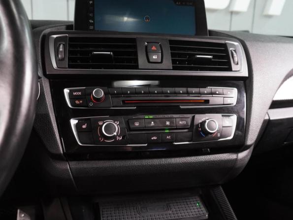 BMW 1 серии II (F20/F21) Рестайлинг 2 с пробегом 2017 года, цена 1 849 000 рублей, 109780 км, хэтчбек, Автокод Объявления