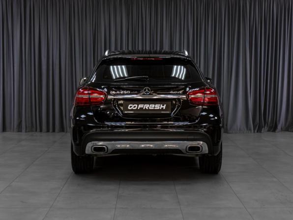 Mercedes-Benz GLA I (X156) Рестайлинг с пробегом 2018 года, цена 2 399 000 рублей, 130687 км, внедорожник, Автокод Объявления